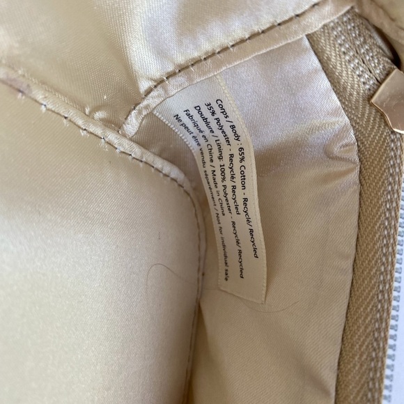 Lancôme Paris women’s cosmetics bags - Picture 6 of 10